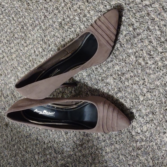 Anne Michelle suede heels - Picture 2 of 8